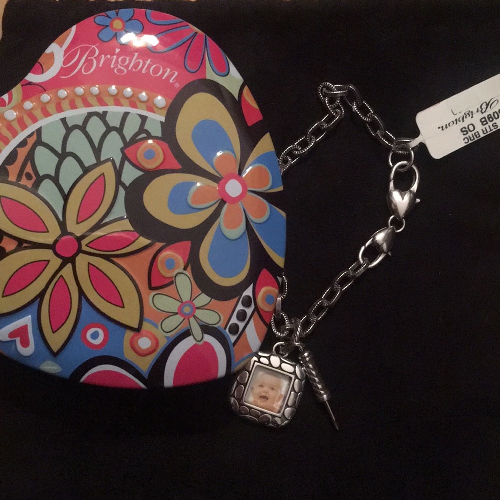 NWT Brighton starter bracelet  photo frame charm